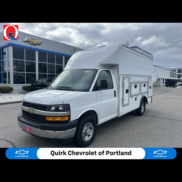 2026 Chevrolet Express Commercial Cutaway Base