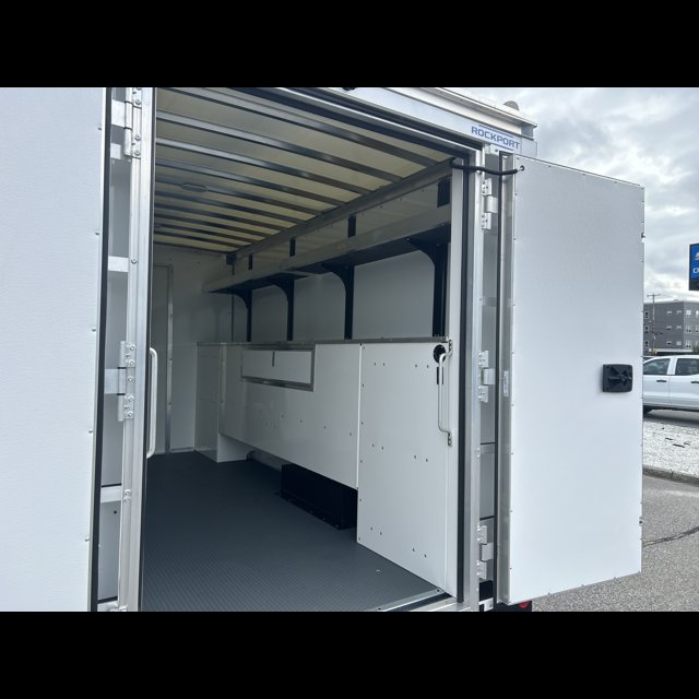 2026 Chevrolet Express Commercial Cutaway Base thumbnail 9