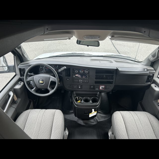 2026 Chevrolet Express Commercial Cutaway Base thumbnail 11