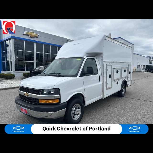 2026 Chevrolet Express Commercial Cutaway Base