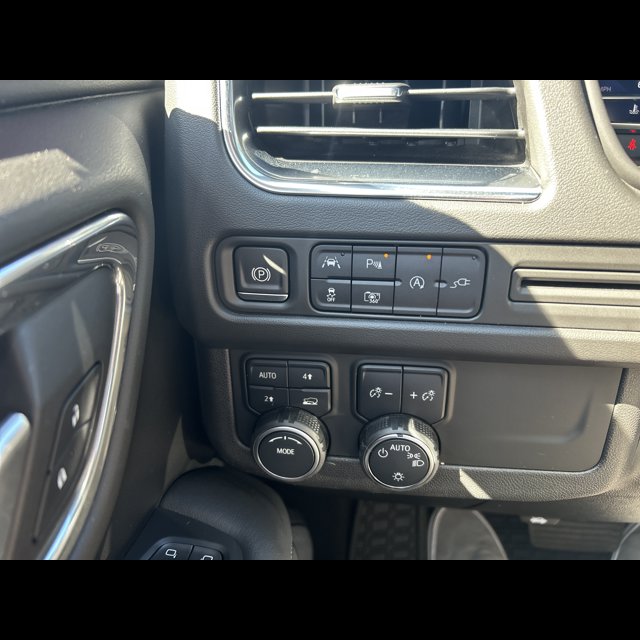 2022 Chevrolet Tahoe LT thumbnail 14
