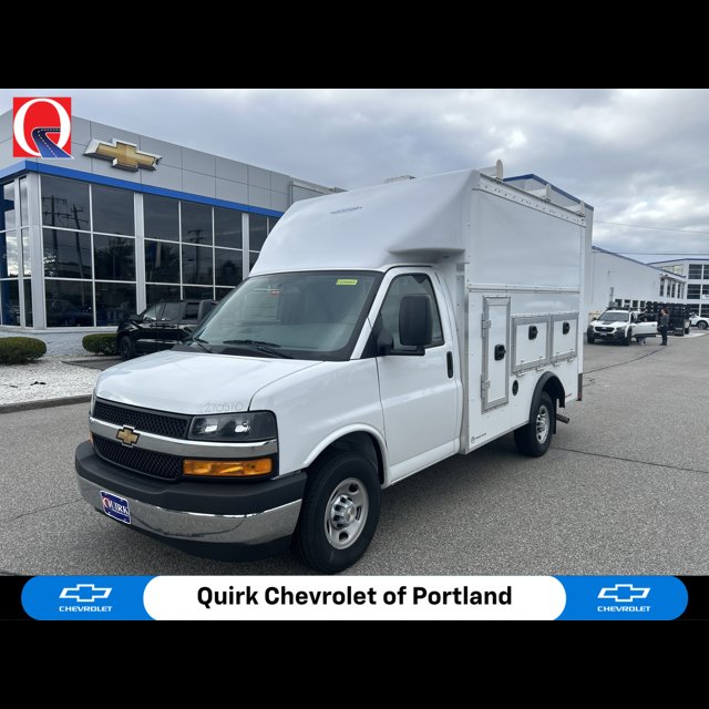 2026 Chevrolet Express Commercial Cutaway Base