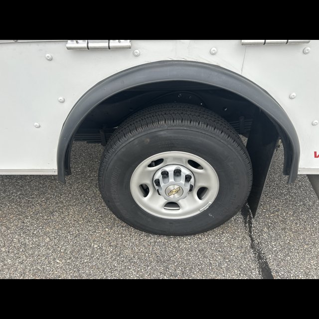 2026 Chevrolet Express Commercial Cutaway Base thumbnail 5
