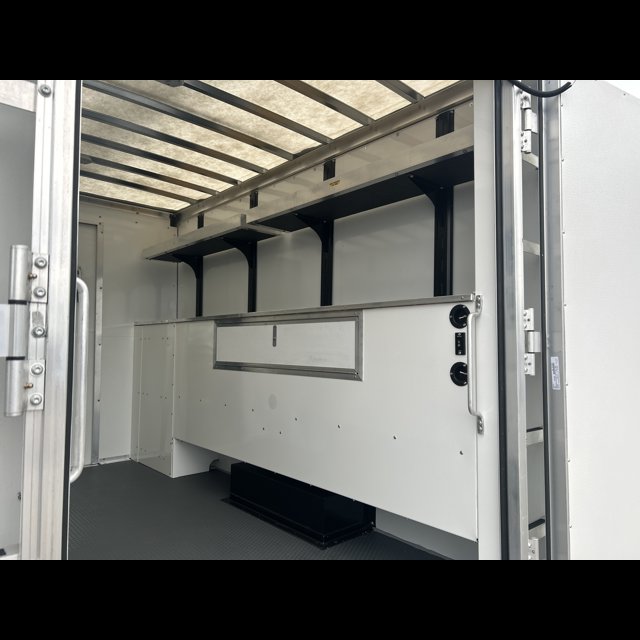 2026 Chevrolet Express Commercial Cutaway Base thumbnail 9