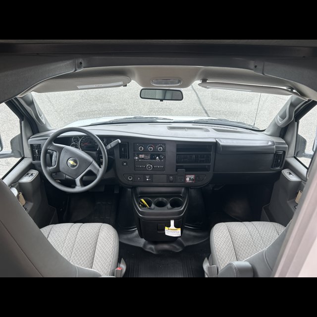 2026 Chevrolet Express Commercial Cutaway Base thumbnail 11