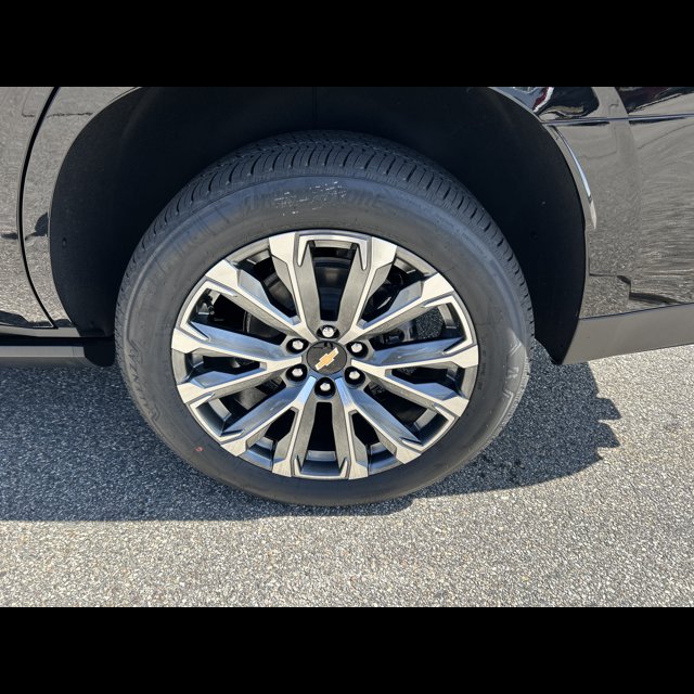 2026 Chevrolet Tahoe High Country thumbnail 5
