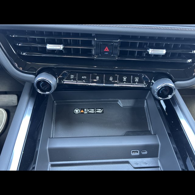 2026 Chevrolet Tahoe High Country thumbnail 15