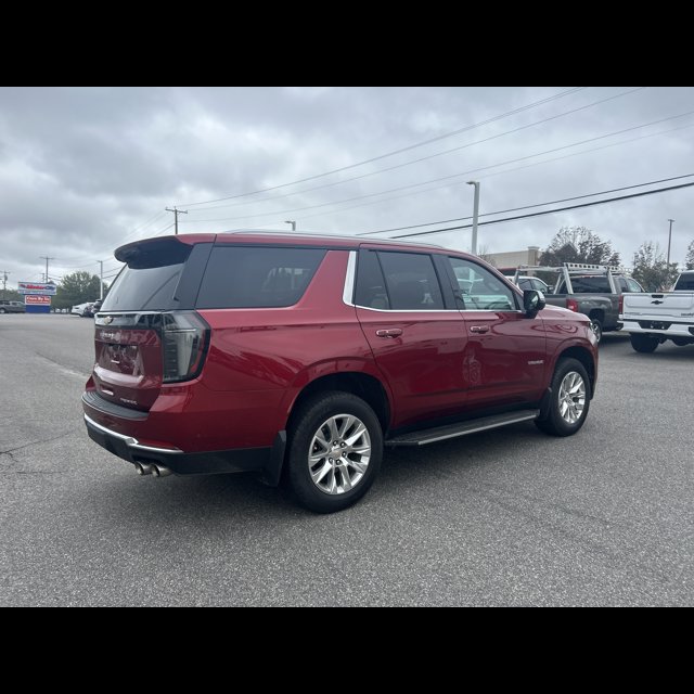 2025 Chevrolet Tahoe Premier thumbnail 2