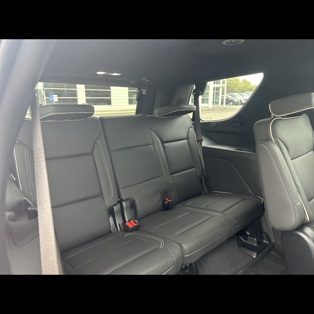 2025 Chevrolet Tahoe Premier thumbnail 12