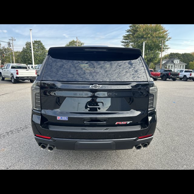 2027 Chevrolet Suburban RST thumbnail 4
