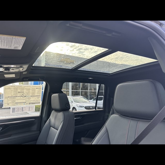 2027 Chevrolet Suburban RST thumbnail 16