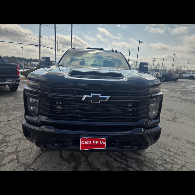 2024 Chevrolet Silverado 2500HD Custom thumbnail 4