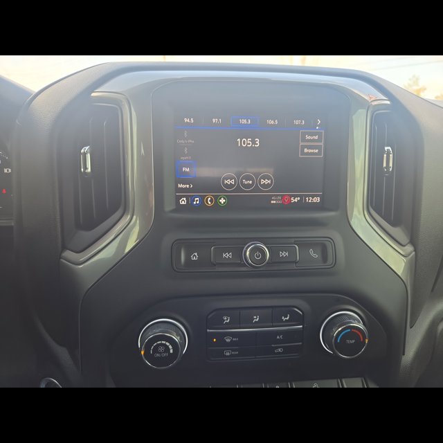 2024 Chevrolet Silverado 2500HD Custom thumbnail 18