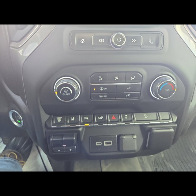 2024 Chevrolet Silverado 2500HD Custom thumbnail 19