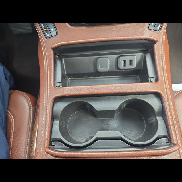 2019 Chevrolet Tahoe Premier thumbnail 19