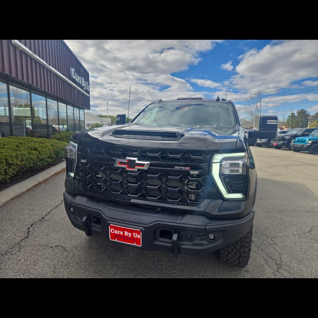 2024 Chevrolet Silverado 2500HD ZR2 thumbnail 2