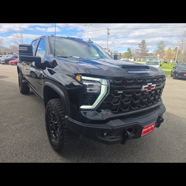 2024 Chevrolet Silverado 2500HD ZR2 thumbnail 3