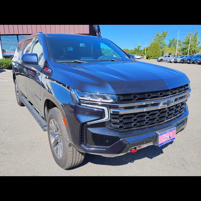 2022 Chevrolet Suburban Z71 thumbnail 3