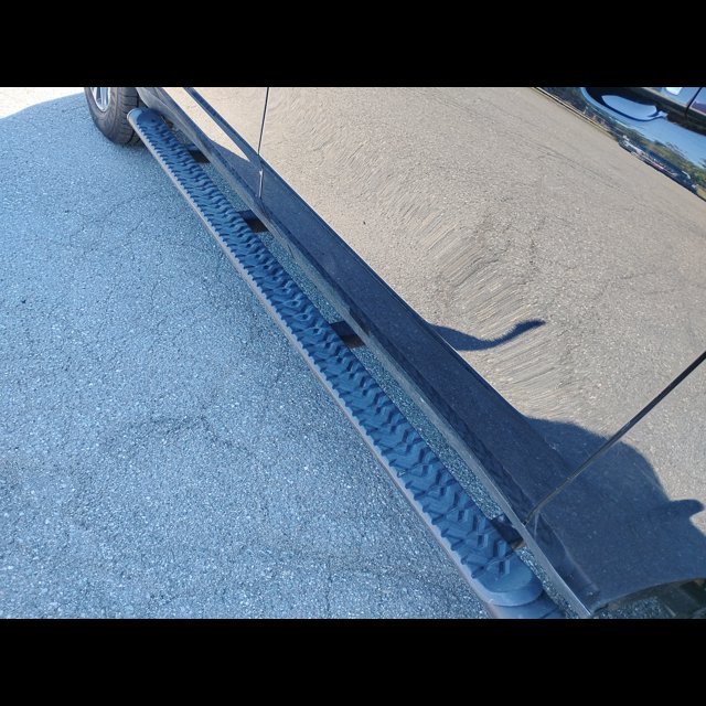 2022 Chevrolet Suburban Z71 thumbnail 8