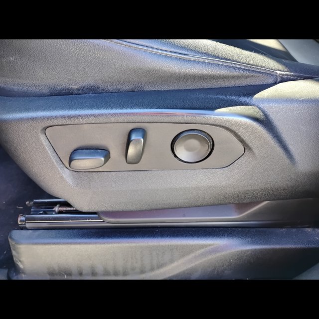 2022 Chevrolet Suburban Z71 thumbnail 12