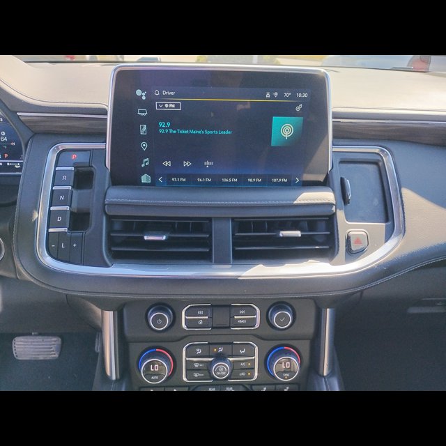 2022 Chevrolet Suburban Z71 thumbnail 16