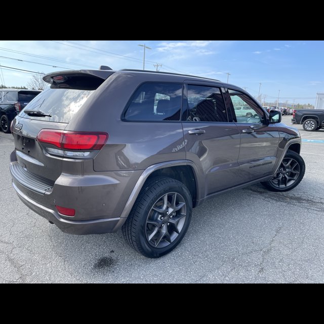 2021 Jeep Grand Cherokee 80th Anniversary thumbnail 5