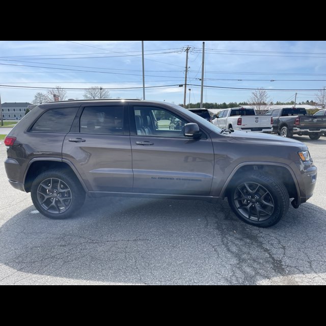 2021 Jeep Grand Cherokee 80th Anniversary thumbnail 6
