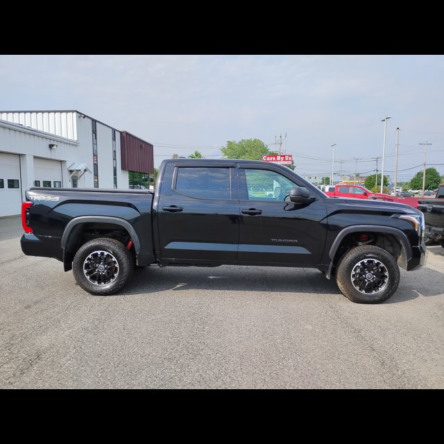2024 Toyota Tundra 4WD SR5 thumbnail 4