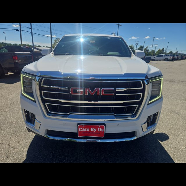 2022 GMC Yukon SLT thumbnail 3