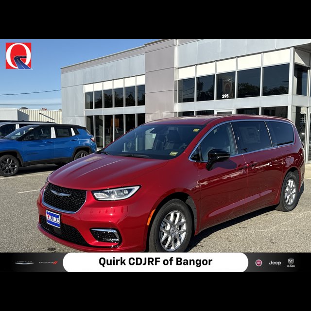 2026 Chrysler Pacifica Select FWD