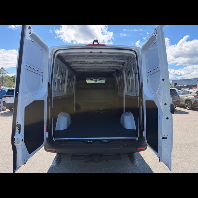 2026 Mercedes-Benz Sprinter Cargo Van Base thumbnail 5