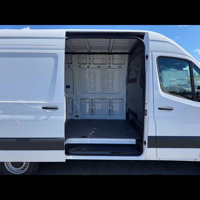 2026 Mercedes-Benz Sprinter Cargo Van Base thumbnail 4