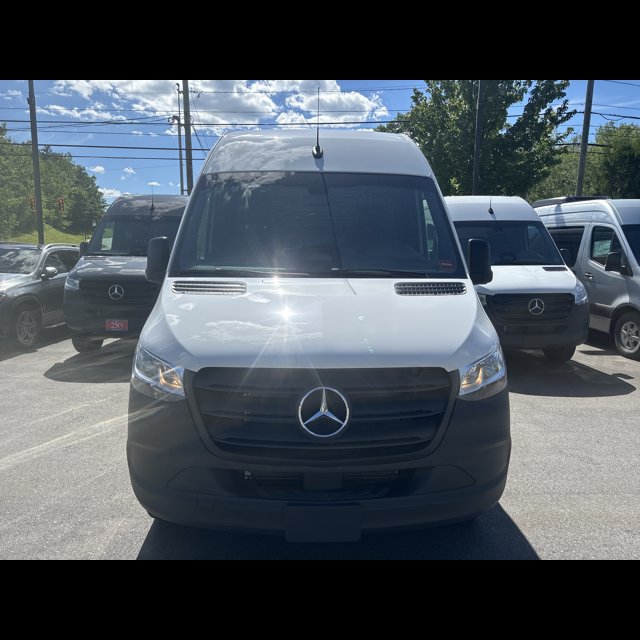 2026 Mercedes-Benz Sprinter Cargo Van Base thumbnail 6