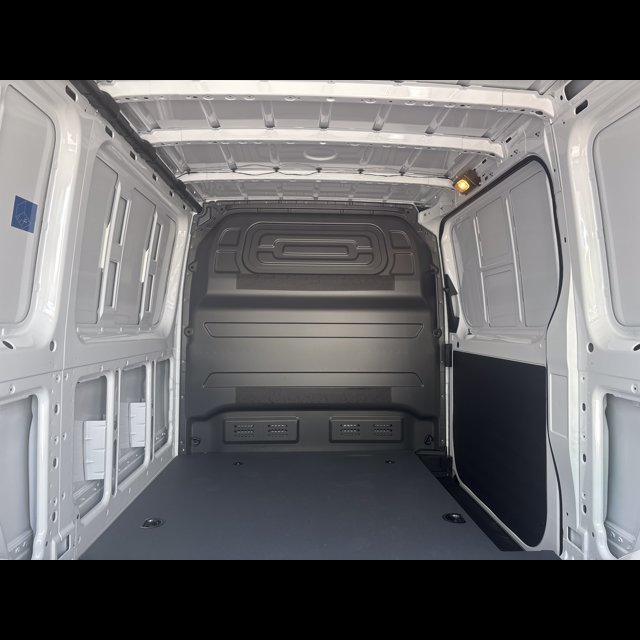 2026 Mercedes-Benz Sprinter Cargo Van Worker thumbnail 19