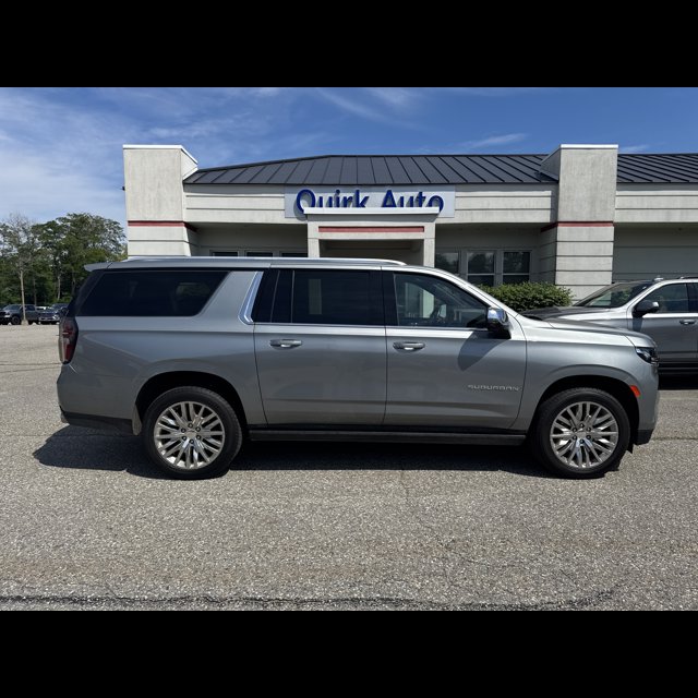 2023 Chevrolet Suburban Premier thumbnail 4