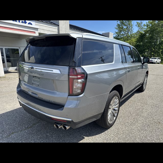 2023 Chevrolet Suburban Premier thumbnail 5