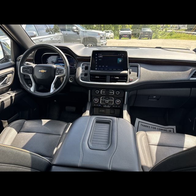 2023 Chevrolet Suburban Premier thumbnail 13