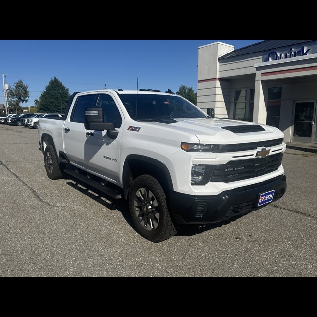 2024 Chevrolet Silverado 2500HD Custom thumbnail 4