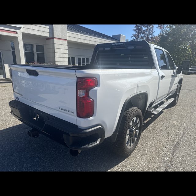 2024 Chevrolet Silverado 2500HD Custom thumbnail 5