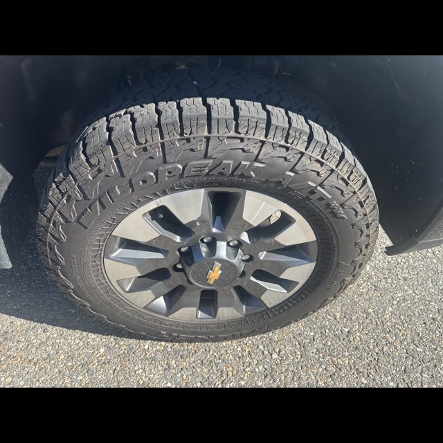 2024 Chevrolet Silverado 2500HD Custom thumbnail 13