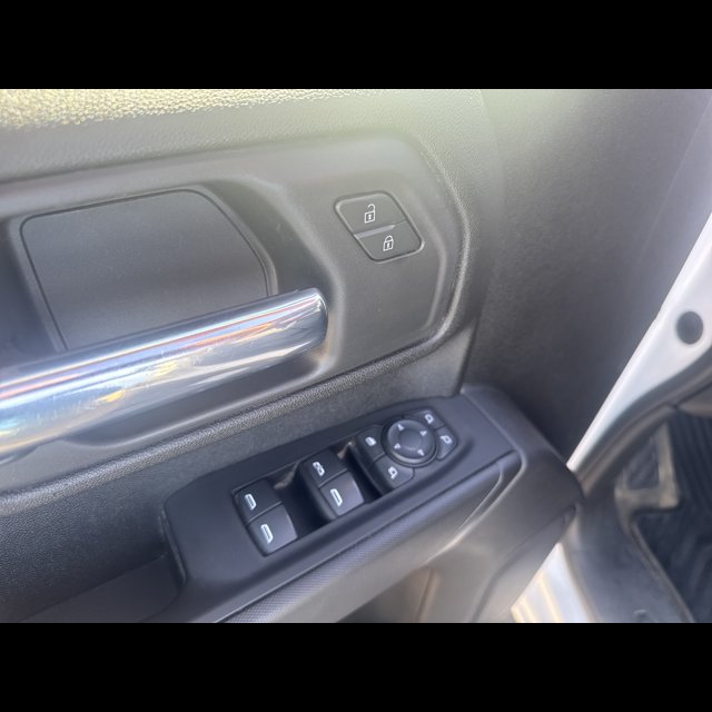 2024 Chevrolet Silverado 2500HD Custom thumbnail 15