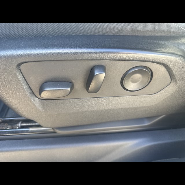2024 Chevrolet Silverado 2500HD Custom thumbnail 16