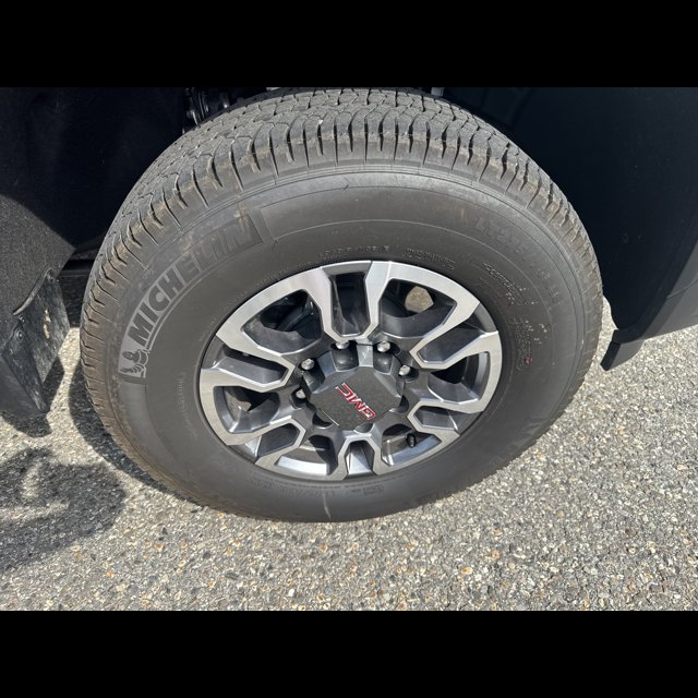2026 GMC Sierra 2500HD SLE thumbnail 9