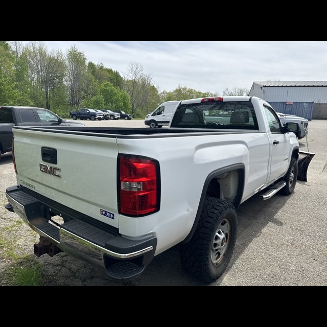 2016 GMC Sierra 2500HD Base thumbnail 4