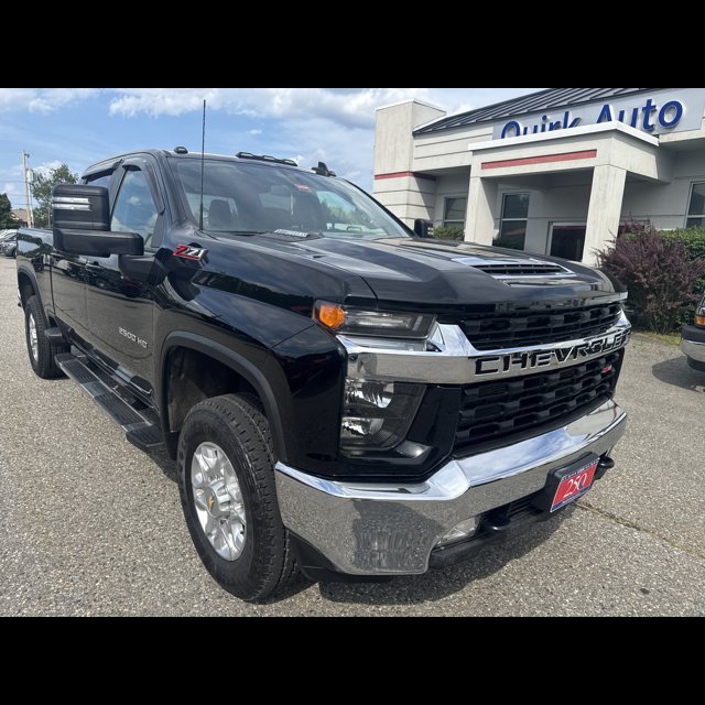 2022 Chevrolet Silverado 2500HD LT thumbnail 3