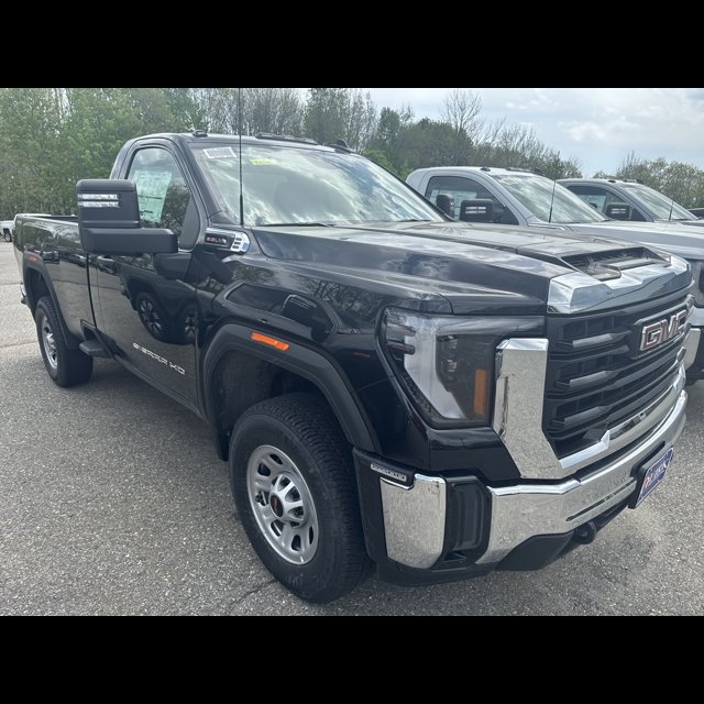 2026 GMC Sierra 2500HD Pro thumbnail 2
