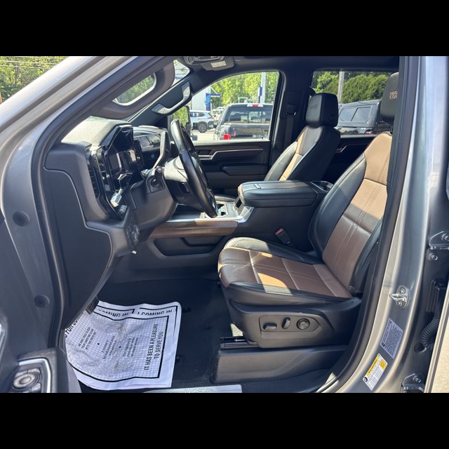 2024 Chevrolet Silverado 3500HD High Country thumbnail 16