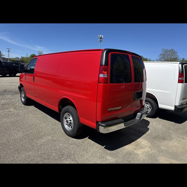 2026 GMC Savana Cargo Van Base thumbnail 2