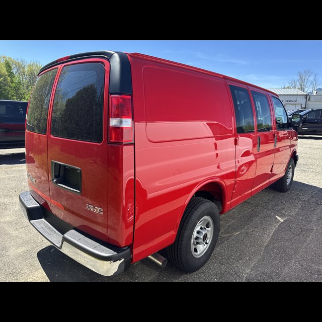 2026 GMC Savana Cargo Van Base thumbnail 3