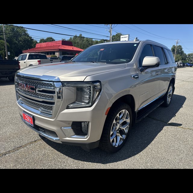 2023 GMC Yukon SLT